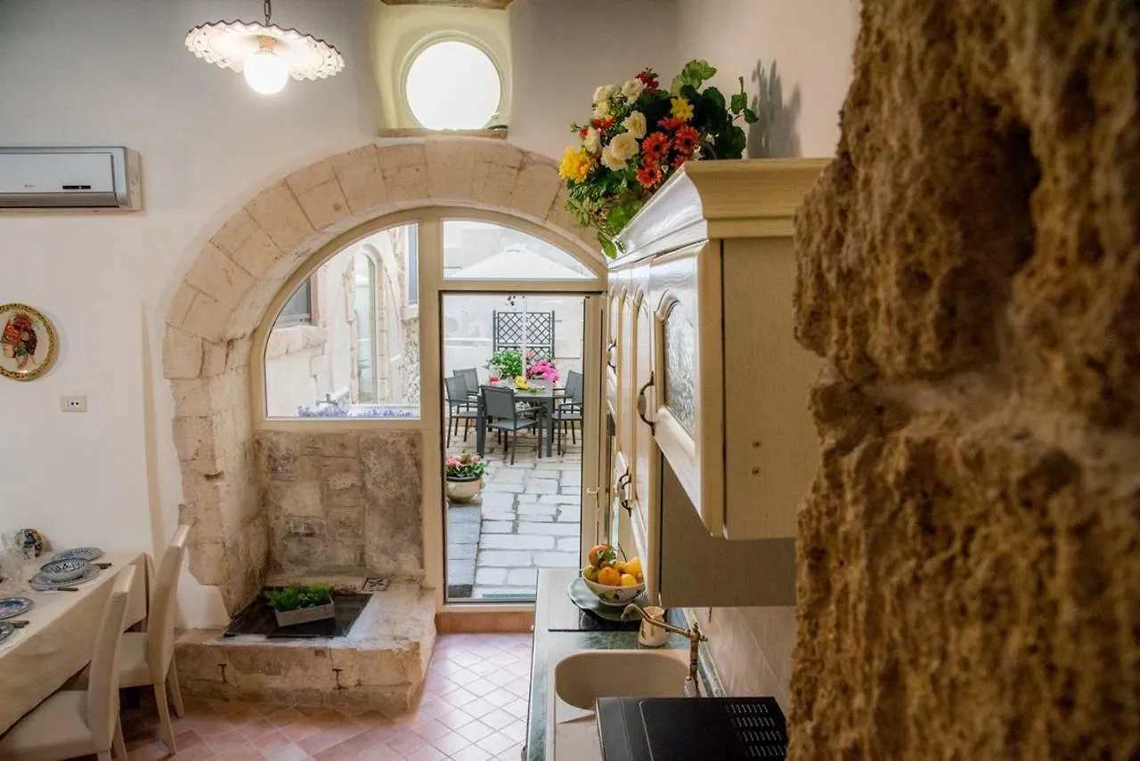 Ortigia Ancient House Apartment Syracuse