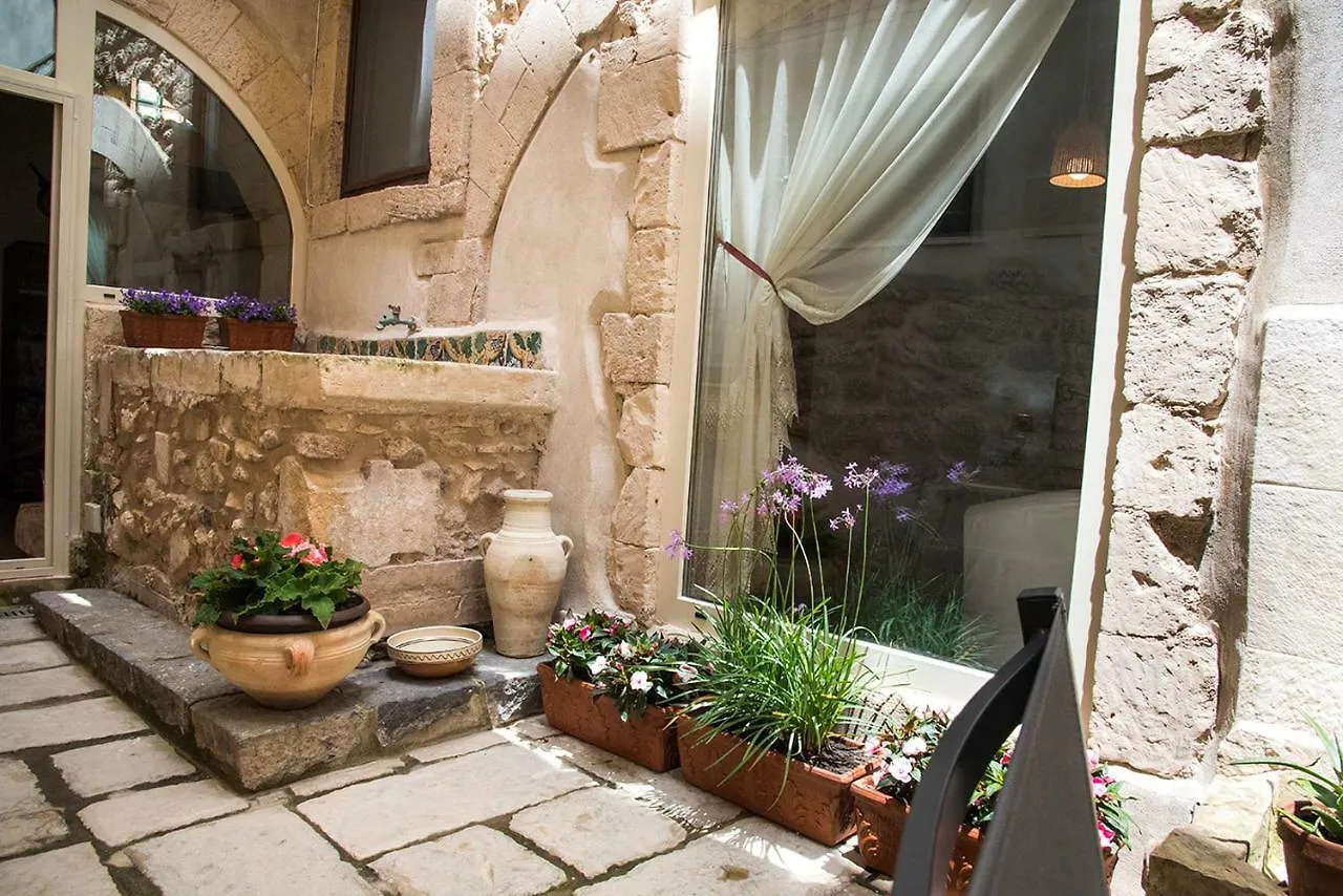 Ortigia Ancient House Apartment Syracuse