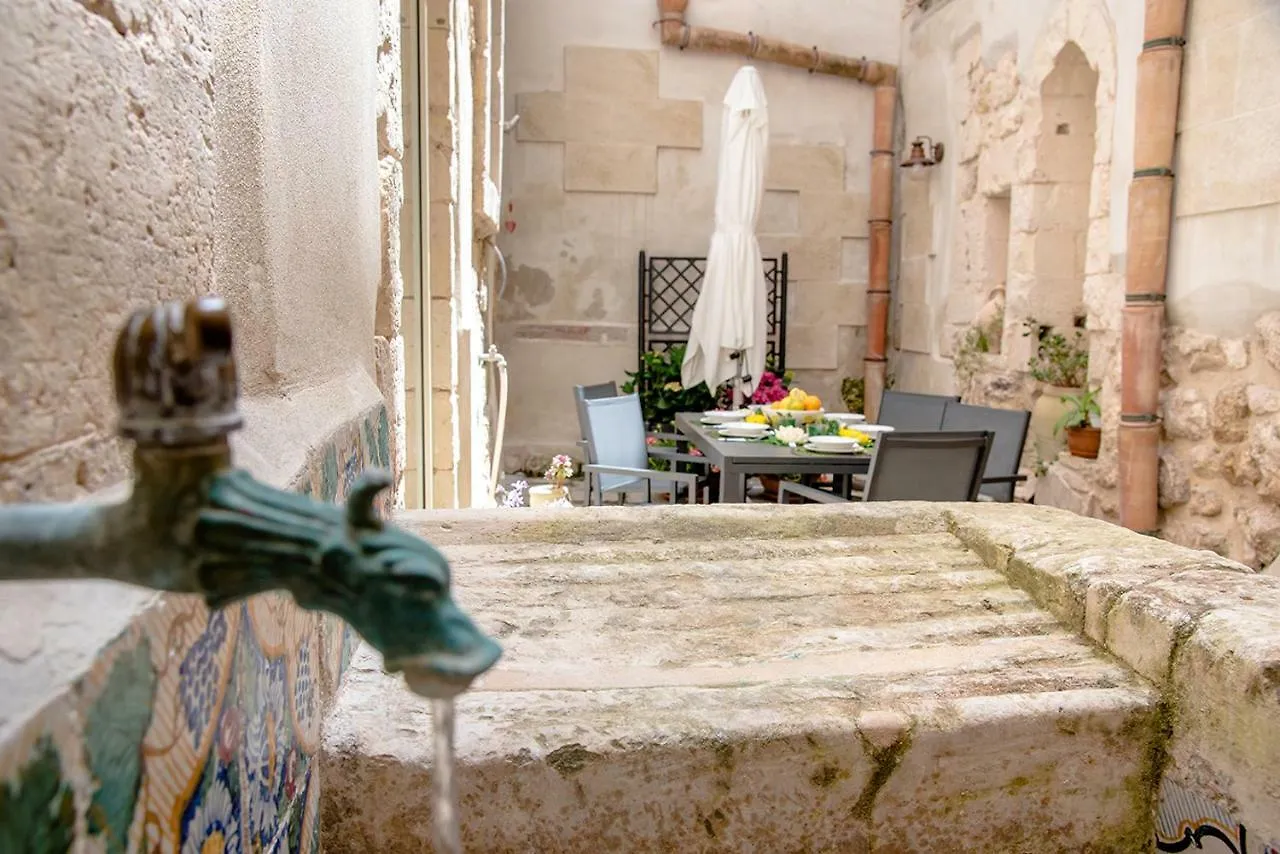 Ortigia Ancient House Apartment Syracuse